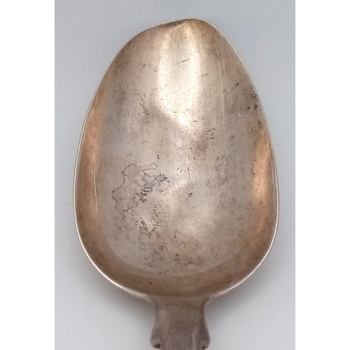 1566 - An antique Victorian sterling silver spoon. Full London hallmarks, 1841. Total weight 60G. Total len... 