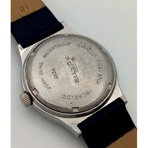 1598 - A Vintage Fortis 17 Jewels Gents Watch. Blue leather strap. Stainless steel case - 35mm. Blue dial. ... 