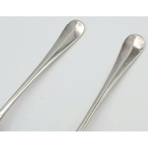 1713 - 2X antique sterling silver teaspoons. Full Sheffield hallmarks, 1914. Total weight  30.1G. Total len... 