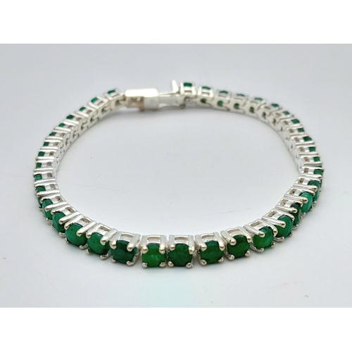 2011 - An Emerald Gemstone Tennis Bracelet. Set in 925 Silver. CD-1604.