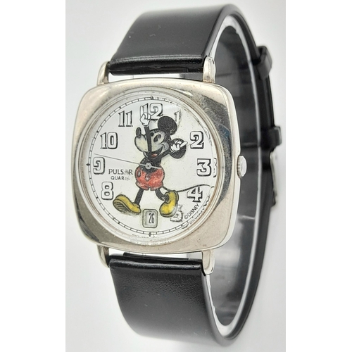 2171 - A Vintage Pulsar Mickey Mouse Quartz Watch. Case - 32mm. In working order.