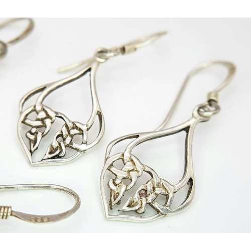 2059 - Four Different Style Pairs of Silver Earrings. 10.9g