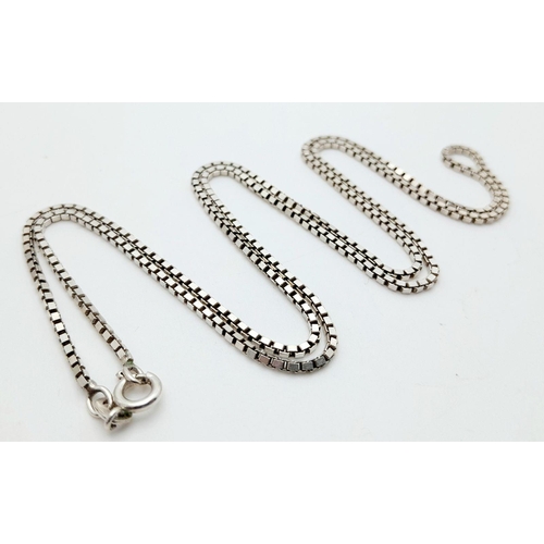 2433 - A 925 Silver Venetian Link Necklace. 58cm. 8g