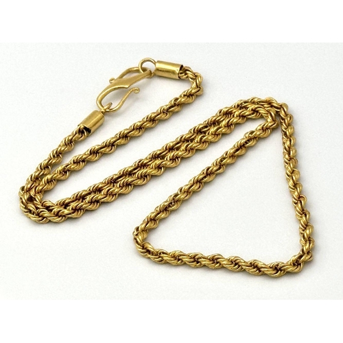 5 - A 22K Yellow Gold Rope Necklace. 40cm. 20g.