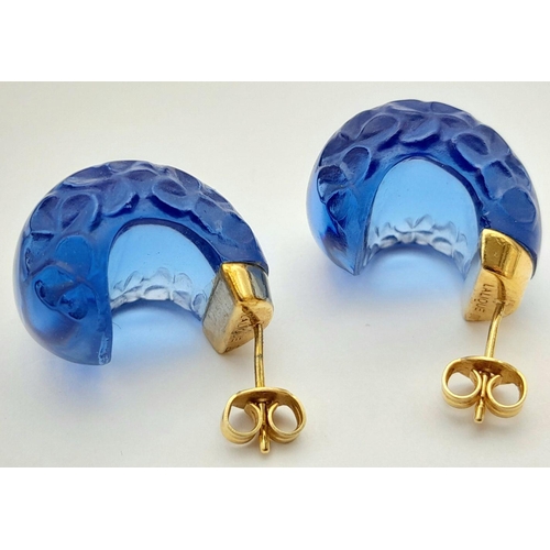 71 - A Wonderful Pair of Vintage 18K Gold Lalique Blue Glass Earrings. Crescent design. 2.5cm. 14.3g tota... 