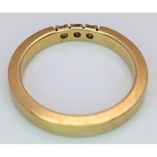 78 - A Stylish 14K Yellow Gold Diamond Trilogy Band Ring. Size I. 2.7g.