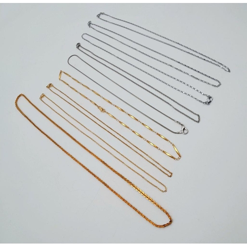958 - A Selection of 9x Gilded and White Metal Necklaces, as new.