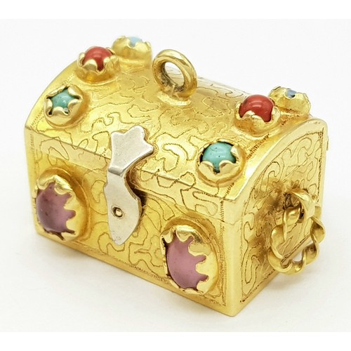 496 - An 18K Gold (tests as) Gem Set Treasure Chest Pendant. Opens - perfect as a pill box. 20mm x 15mm. 9... 