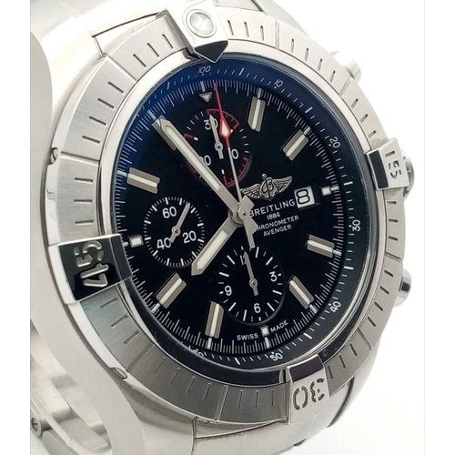 17 - A Breitling Super Avenger II Automatic Chronograph Gents Watch. Stainless steel bracelet and case - ... 