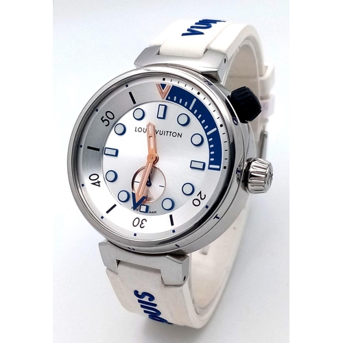 38 - A Louis Vuitton Tambour Street Diver Quartz Gents Watch. Model - QA124. White rubber strap. Stainles... 