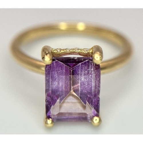 118 - A 18K YELLOW GOLD DIAMOND HIDDEN HALO RING SET WITH AMETHYST,  2.90CT AMETHYST.  3.5G TOTAL WEIGHT, ... 