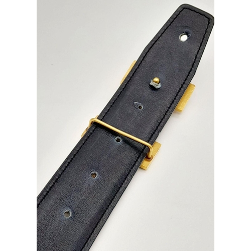 388 - An Hermès Brown Reversible H Belt. 84.5cm total length. Some signs of wear and tear. Please see phot... 