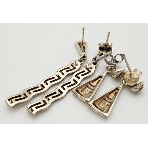 1289 - A Beautiful Vintage Set of Sterling Silver Greek Key Jewellery Including A Bracelet, Earrings and Ne... 