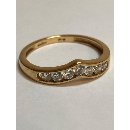 379 - Classic hallmarked 9 carat GOLD WISHBONE CHEVRON RING beautifully set with Sparkling Zirconia Gemsto... 