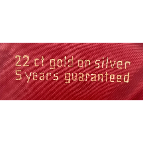 929 - A Pair of Vintage 22 Carat Gold on Silver Cufflinks. Engine Turned Design. 1.5cm Length. In Original... 