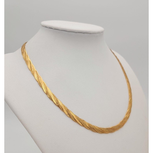 13 - A 9K Yellow and Rose Gold Woven Flat Choker Necklace. 38cm. 12.1g