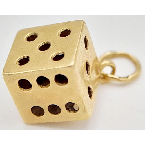 780 - A 9K YELLOW GOLD DICE CHARM 0.76G TOTAL WEIGHT. 0.7CM X 0.7CM . Ref: SC 1029