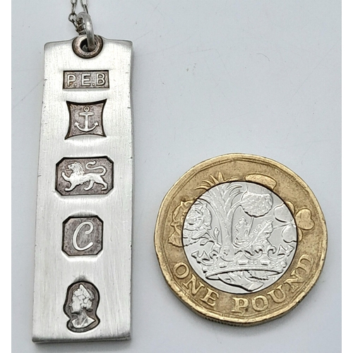 809 - A Vintage Hallmarked 1977 (Jubilee Year) Sterling Silver Ingot Pendant Necklace.41cm Length Sterling... 