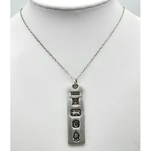 809 - A Vintage Hallmarked 1977 (Jubilee Year) Sterling Silver Ingot Pendant Necklace.41cm Length Sterling... 