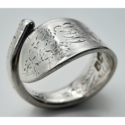 999 - An Antique Hallmarked 1860/1 Silver Flower and Leaf Detailed Ring Size R. The Ring is open shank ove... 