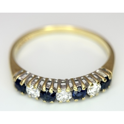 261 - AN 18K YELLOW GOLD DIAMOND & SAPPHIRE BAND RING 0.21CT. 2.2G IN WEIGHT. SIZE P. Ref: SC 1048