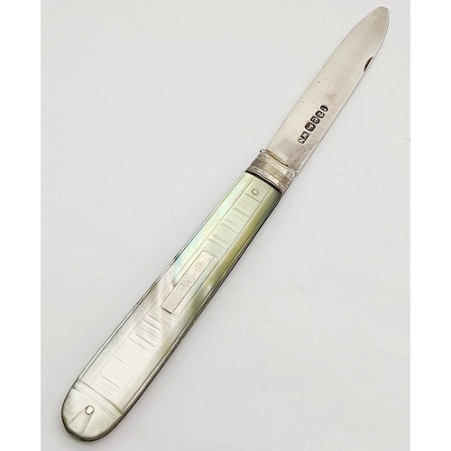 294 - Antique GEORGE IV SILVER BLADED FRUIT KNIFE with Mother of Pearl Handle. Having clear hallmark for W... 