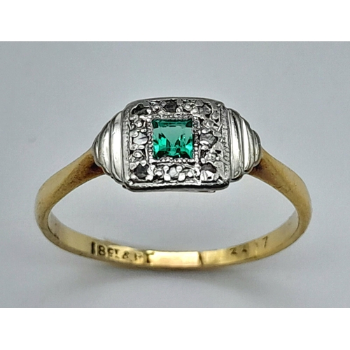 324 - AN 18K YELLOW GOLD & PLATINUM VINTAGE DIAMOND & EMERALD RING. 1.87G TOTAL WEIGHT. SIZE N. Ref: SC 10... 