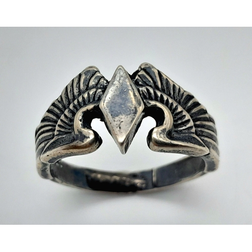 435 - A WW2 Silver US Woman’s Airforce Service Pilots Ring UK Size “P” US Size 8. The “WASP’s became train... 