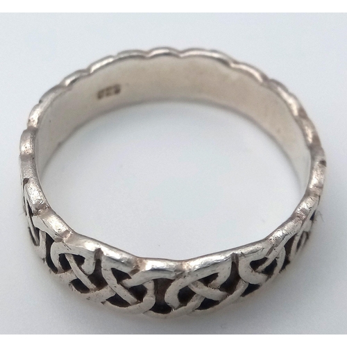 504 - Magnificent vintage CELTIC SILVER BAND RING. Extremely large finger size of Z + 3. Traditional Celti... 