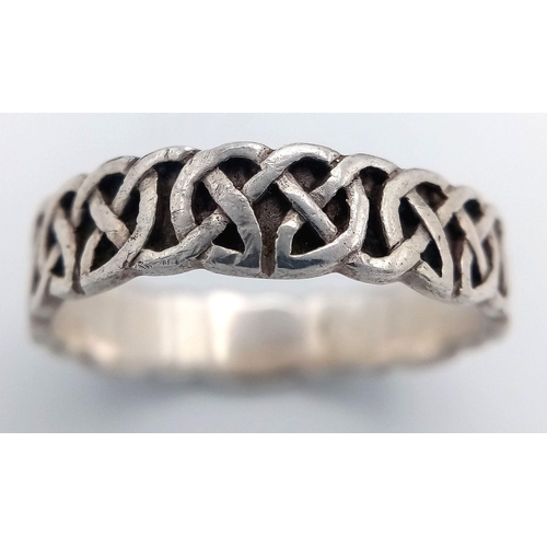 504 - Magnificent vintage CELTIC SILVER BAND RING. Extremely large finger size of Z + 3. Traditional Celti... 