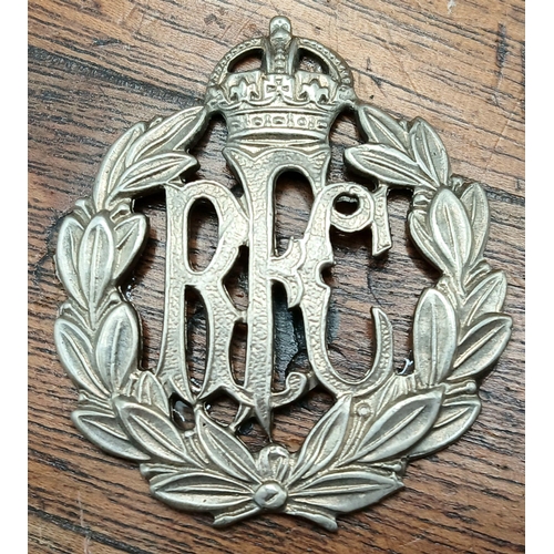 540 - A WW1 Wooden Box made from an aeroplane Propeller, with a solid silver Royal Flying Corps Badge.