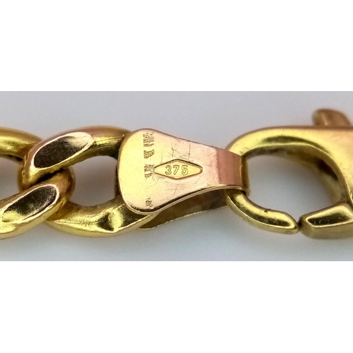 626 - A Classic 9K Yellow Gold Identity Bracelet. Curb links. 18cm. 5g.