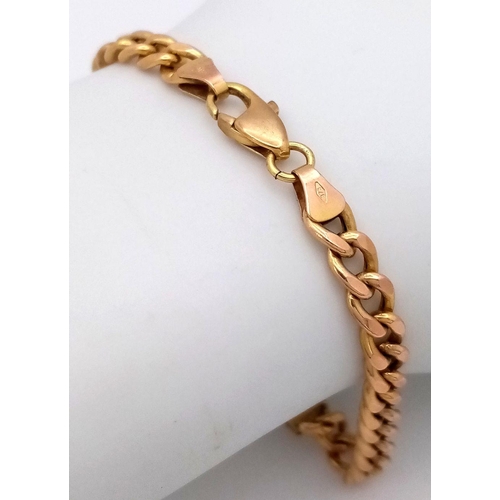 626 - A Classic 9K Yellow Gold Identity Bracelet. Curb links. 18cm. 5g.