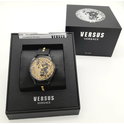 501 - A Versace Quartz Watch Model VSPVQ0520. 40mm Case. Complete with Box, Tag and Paperwork.