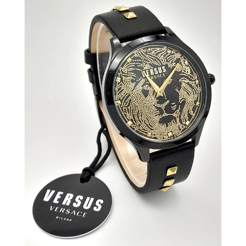 501 - A Versace Quartz Watch Model VSPVQ0520. 40mm Case. Complete with Box, Tag and Paperwork.