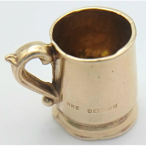 520 - A 9K YELLOW GOLD TANKARD CHARM. 1.86G IN WEIGHT. APPROX. 1.4CM x 1.1CM Ref: SC 1002