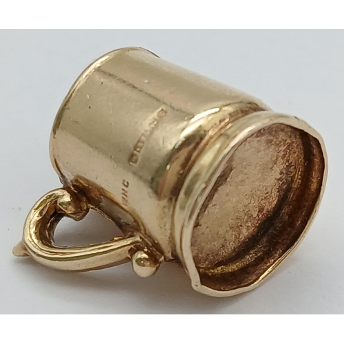 520 - A 9K YELLOW GOLD TANKARD CHARM. 1.86G IN WEIGHT. APPROX. 1.4CM x 1.1CM Ref: SC 1002