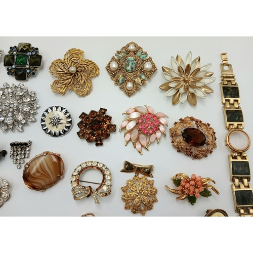 7 - A Stunning selection of VINTAGE BROOCHES to include jewelled etc. Many extremely large show stopping... 