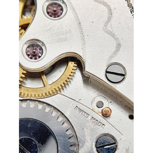 724 - A NON MAGNETIC 15 JEWELLED LEVER AUTOMATIC POCKET WATCH MOVEMENT WITH DIAL FOR PARTS / SPARES. Ref: ... 