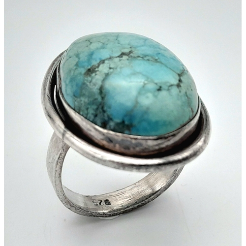 913 - A STERLING SILVER STONE SET RING. 14.1G IN WEIGHT. SIZE S. Ref: 7852