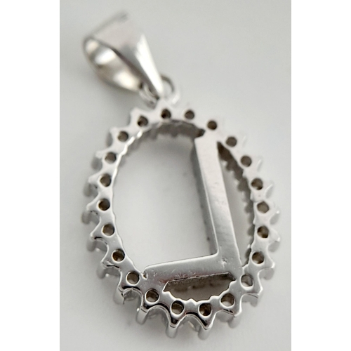 948 - A STERLING SILVER STONE SET INITIAL L PENDANT. 2.14G TOTAL WEIGHT. APPROX. 1.4CM X 1.7CM. Ref: SC 10... 