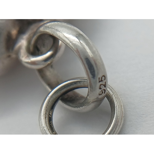 955 - A LINKS OF LONDON STERLING SILVER HEART CHARM. 4.2G TOTAL WEIGHT. APPROX. 2.7 IN LENGTH AND 1.7CM IN... 