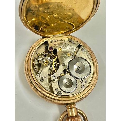 930 - A Vintage gents Waltham pocket watch. Good balance, as found.