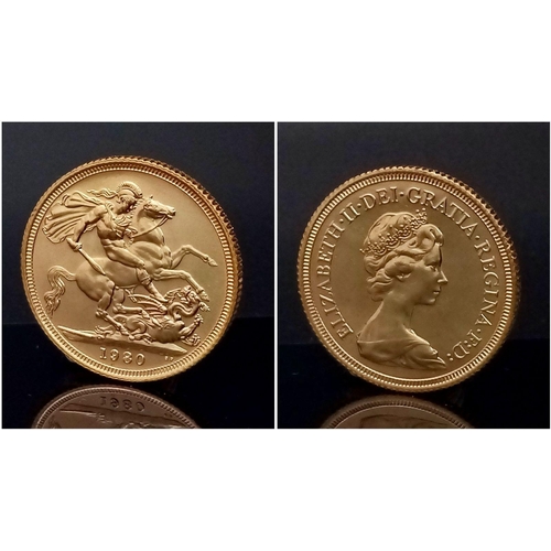 152 - A 22K Gold 1974 Queen Elizabeth II Uncirculated Full Sovereign - In a protective capsule.