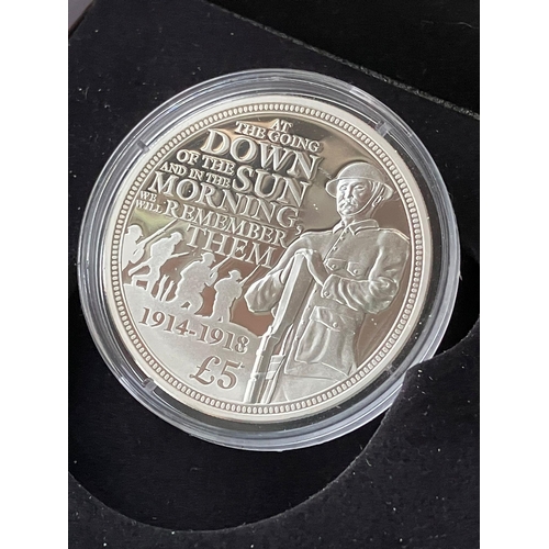 784 - 2014 SILVER £5 COIN commemorating the Centenary of the First World War. Beautiful coin complete with... 