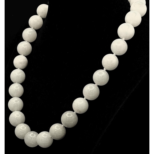 1088 - A White Jade Large Bead Necklace. 14mm beads. 42cm necklace length.