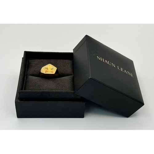 1102 - A Designer Shaun Leane Gilded 925 Silver 'Star' Ring.  Size M. 15.8g. Comes with case.