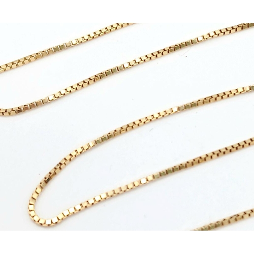 217 - Classic 9 CARAT GOLD FINE BOX CHAIN NECKLACE. Full UK hallmark. 1.67 grams. 48 cm.