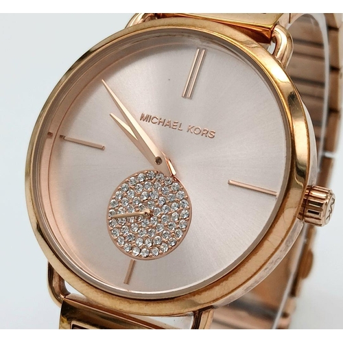 816 - A Rose Gold Tone Michael Kors Quartz Watch Model MK3640. 37mm Case. New Battery Fitted December 2024... 