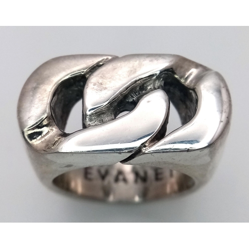 632 - A STERLING SILVER CURB LINK RING BY EVANET. 27.35G TOTAL WEIGHT. SIZE R. Ref: SC 1072